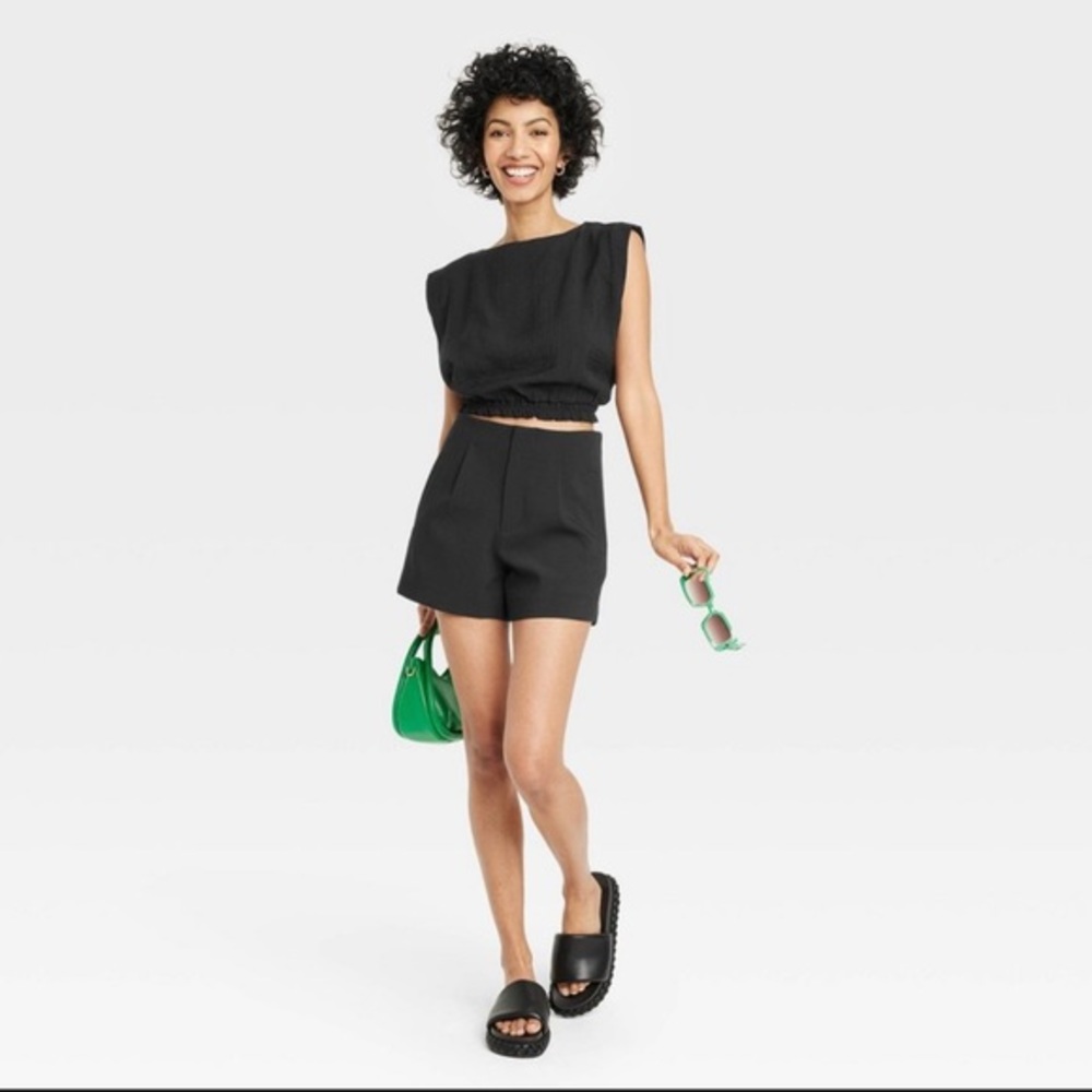 NWT A New Day Women’s High-Rise Tailored Black Shorts Size 10